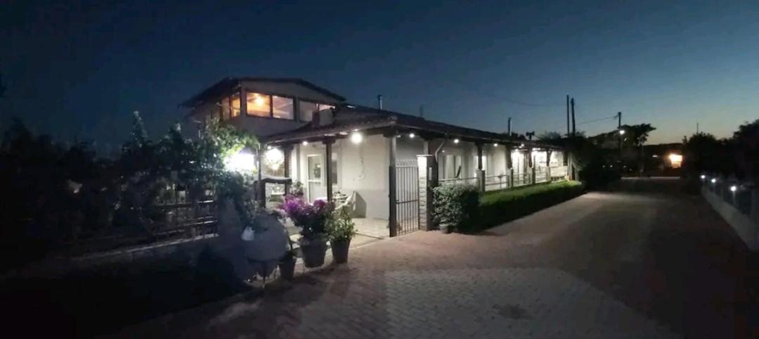 Studio-Appartement Isidora أليكسانثيربوليس المظهر الخارجي الصورة